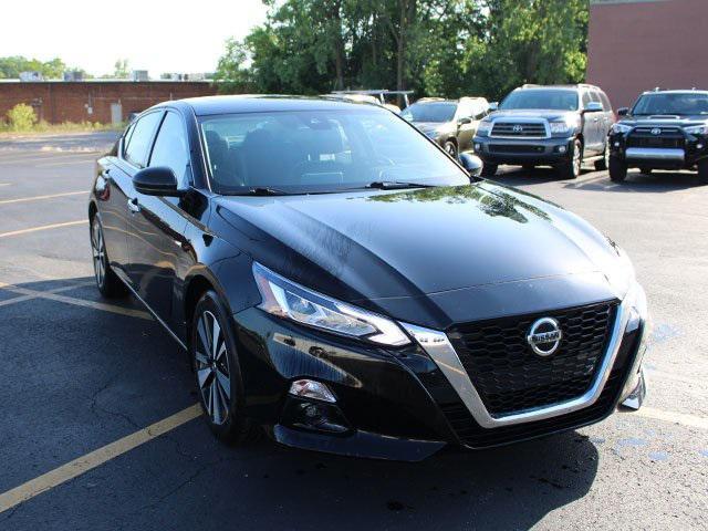 used 2019 Nissan Altima car, priced at $18,900