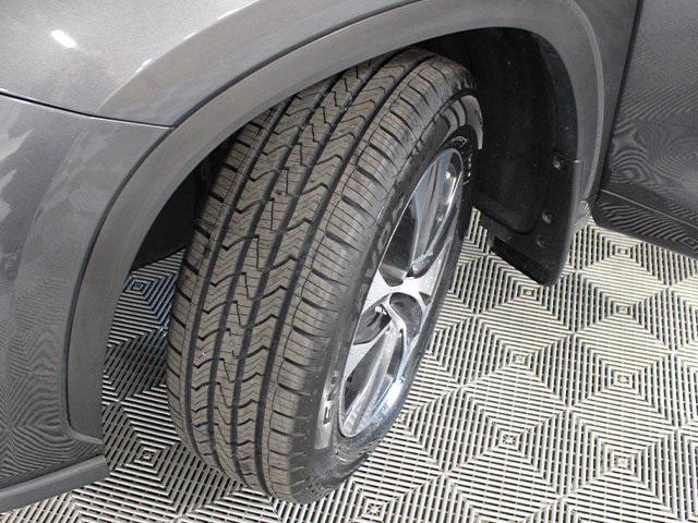 used 2022 Toyota Highlander car, priced at $37,500