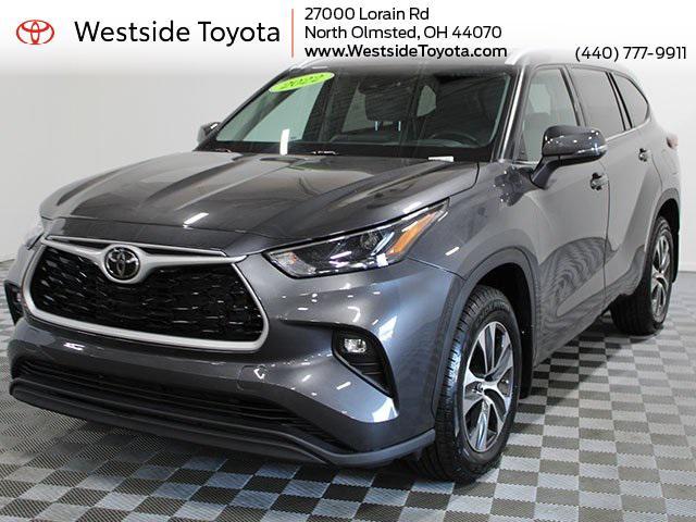 used 2022 Toyota Highlander car, priced at $37,500