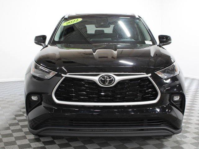 used 2022 Toyota Highlander car, priced at $36,500