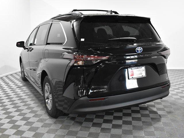 new 2025 Toyota Sienna car, priced at $43,580