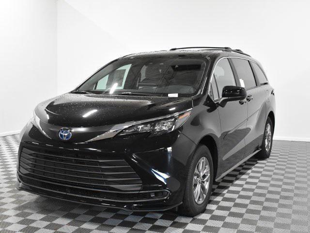 new 2025 Toyota Sienna car, priced at $43,580