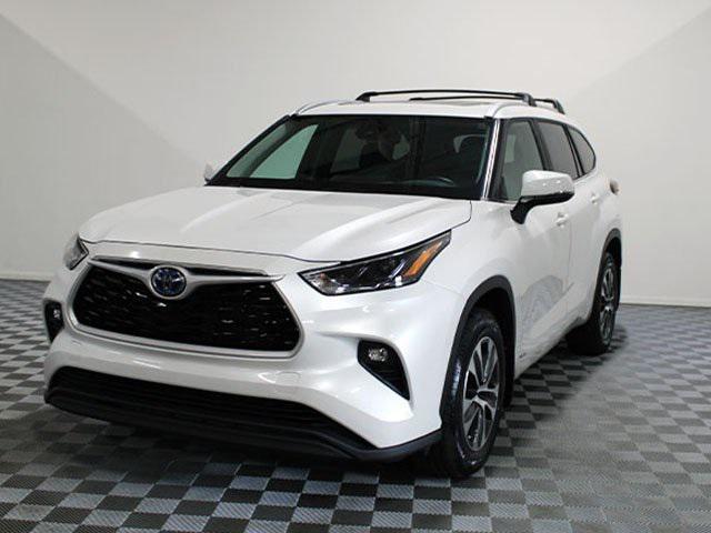 used 2023 Toyota Highlander Hybrid car, priced at $46,500