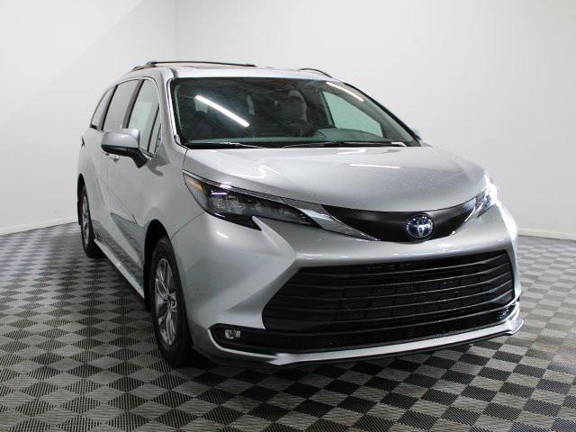 new 2025 Toyota Sienna car, priced at $48,640