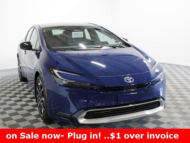 new 2025 Toyota Prius Plug-In Hybrid car, priced at $42,567