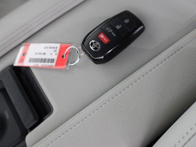 new 2025 Toyota Grand Highlander car, priced at $57,042