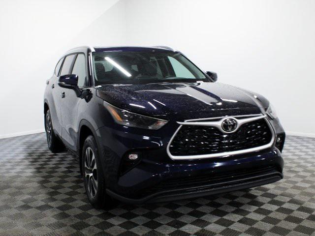 new 2025 Toyota Highlander car, priced at $46,593