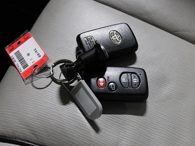 used 2013 Toyota Venza car, priced at $12,100