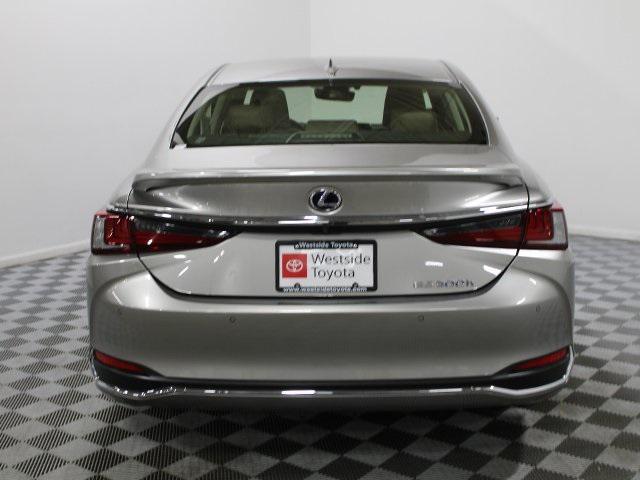 used 2019 Lexus ES 300h car, priced at $20,400