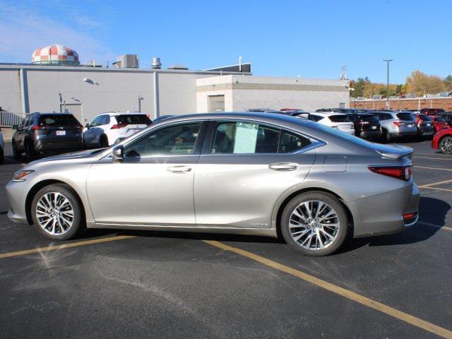 used 2019 Lexus ES 300h car, priced at $22,000