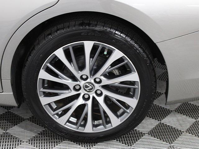 used 2019 Lexus ES 300h car, priced at $20,400
