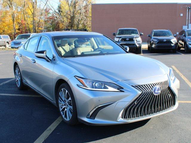 used 2019 Lexus ES 300h car, priced at $22,000