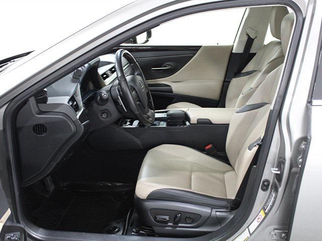 used 2019 Lexus ES 300h car, priced at $20,400