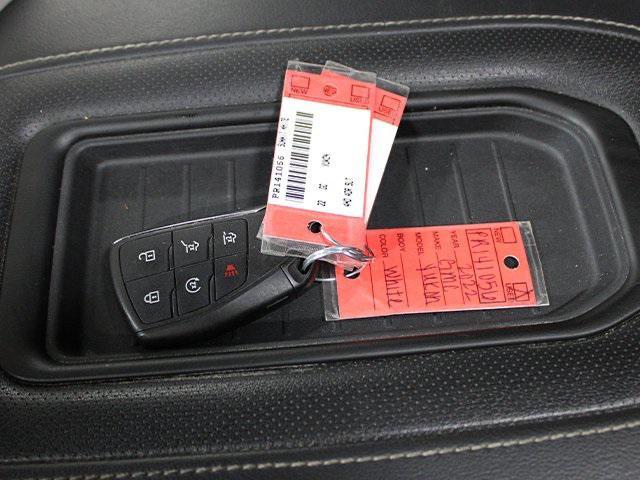 used 2022 GMC Yukon car, priced at $38,400