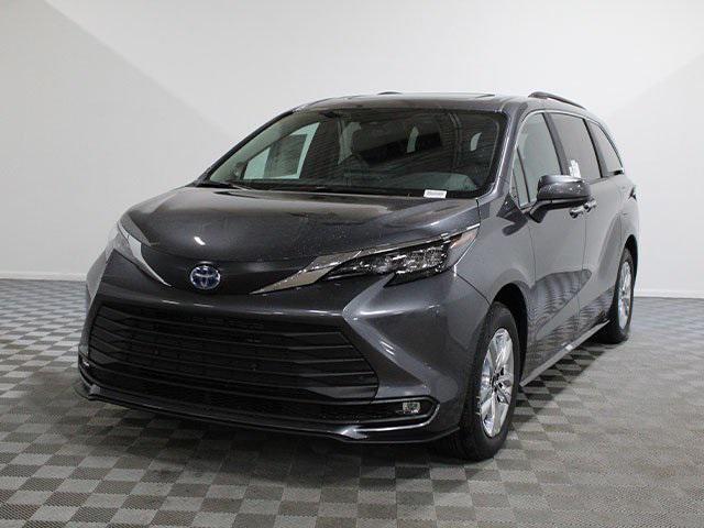 new 2025 Toyota Sienna car, priced at $50,915