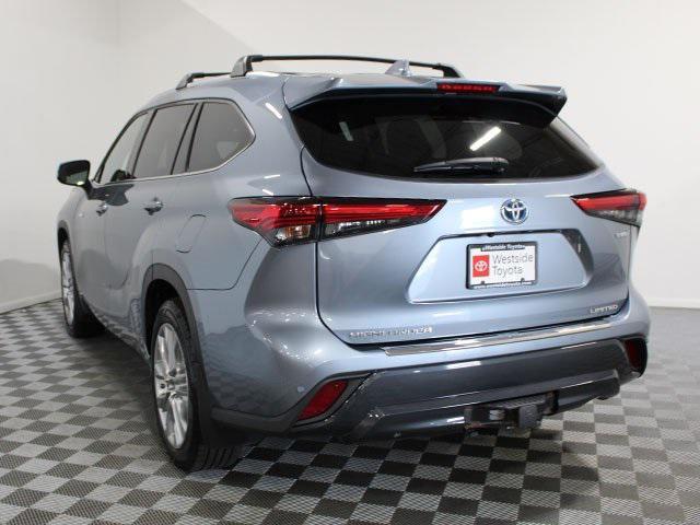 used 2020 Toyota Highlander Hybrid car, priced at $33,000