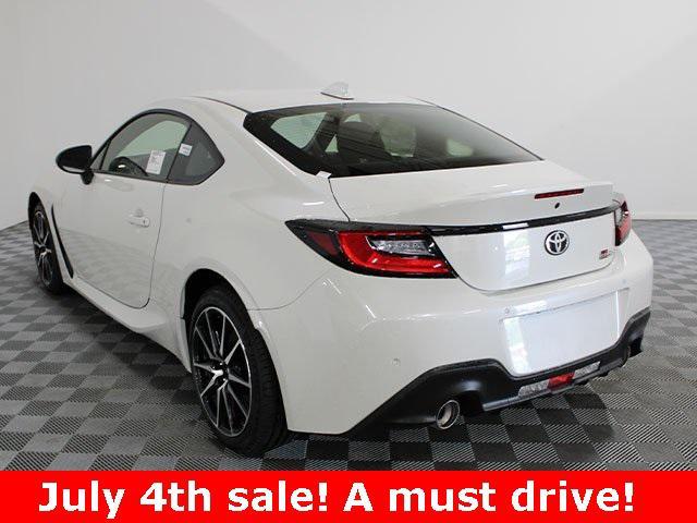 new 2025 Toyota GR86 car, priced at $32,500