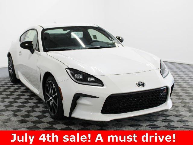 new 2025 Toyota GR86 car, priced at $32,500