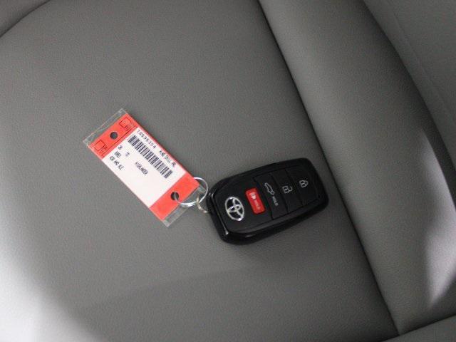 new 2026 Toyota Highlander car, priced at $46,950