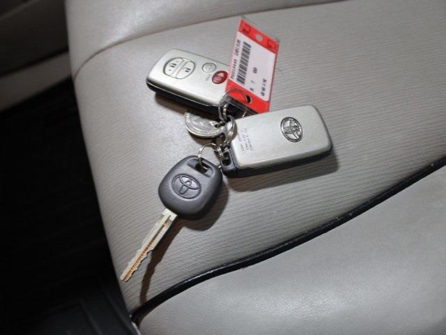 used 2009 Toyota Venza car, priced at $10,900