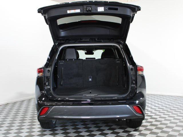 used 2024 Toyota Highlander Hybrid car, priced at $54,000
