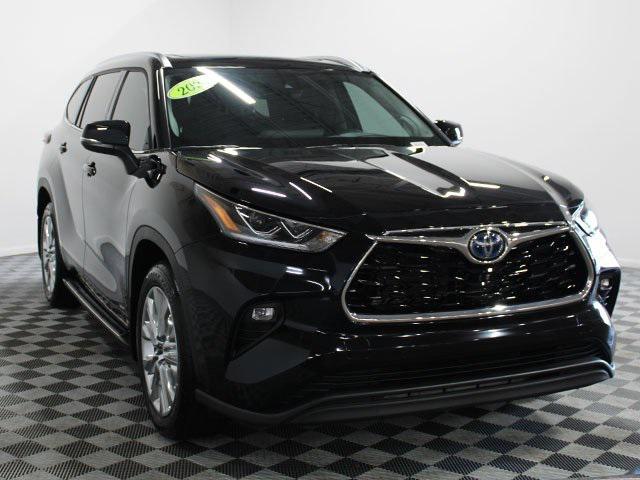 used 2024 Toyota Highlander Hybrid car, priced at $54,000