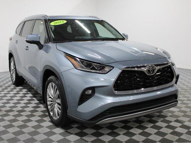used 2023 Toyota Highlander car, priced at $46,500