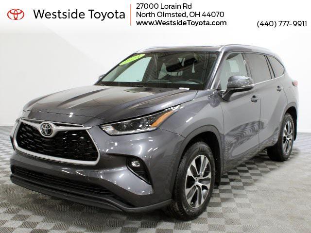 used 2021 Toyota Highlander car, priced at $31,500