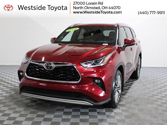 used 2021 Toyota Highlander car, priced at $39,000