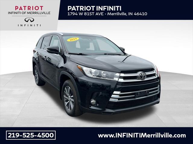 used 2019 Toyota Highlander car, priced at $29,400