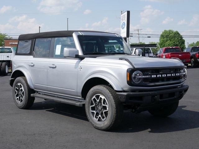 new 2024 Ford Bronco car, priced at $49,033