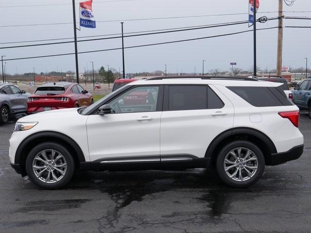 new 2024 Ford Explorer car, priced at $52,233