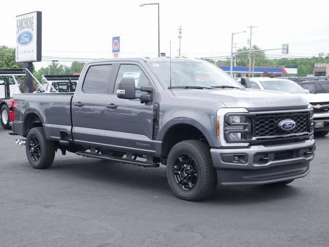 new 2024 Ford F-350 car, priced at $72,425