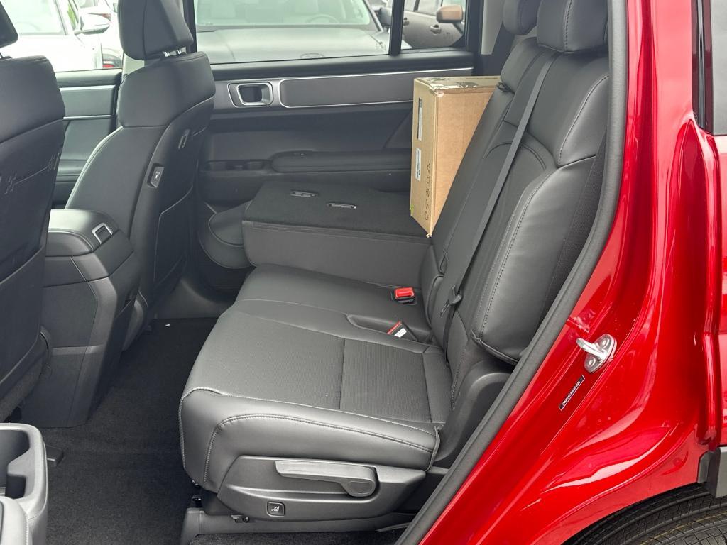 new 2025 Hyundai SANTA FE HEV car, priced at $39,185