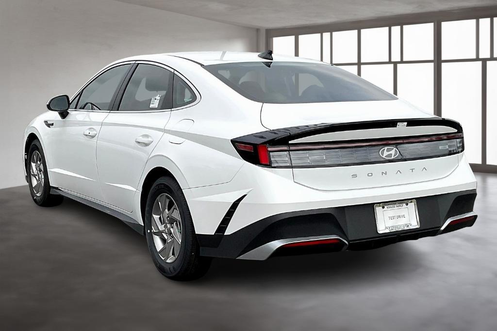 new 2025 Hyundai Sonata car, priced at $29,401