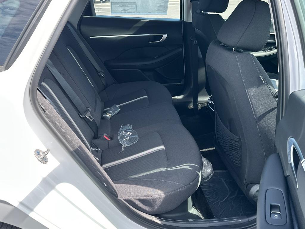 new 2025 Hyundai Sonata Hybrid car, priced at $33,799