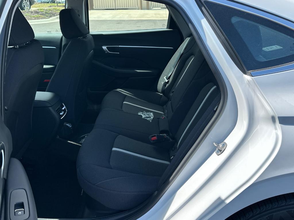 new 2025 Hyundai Sonata Hybrid car, priced at $33,799