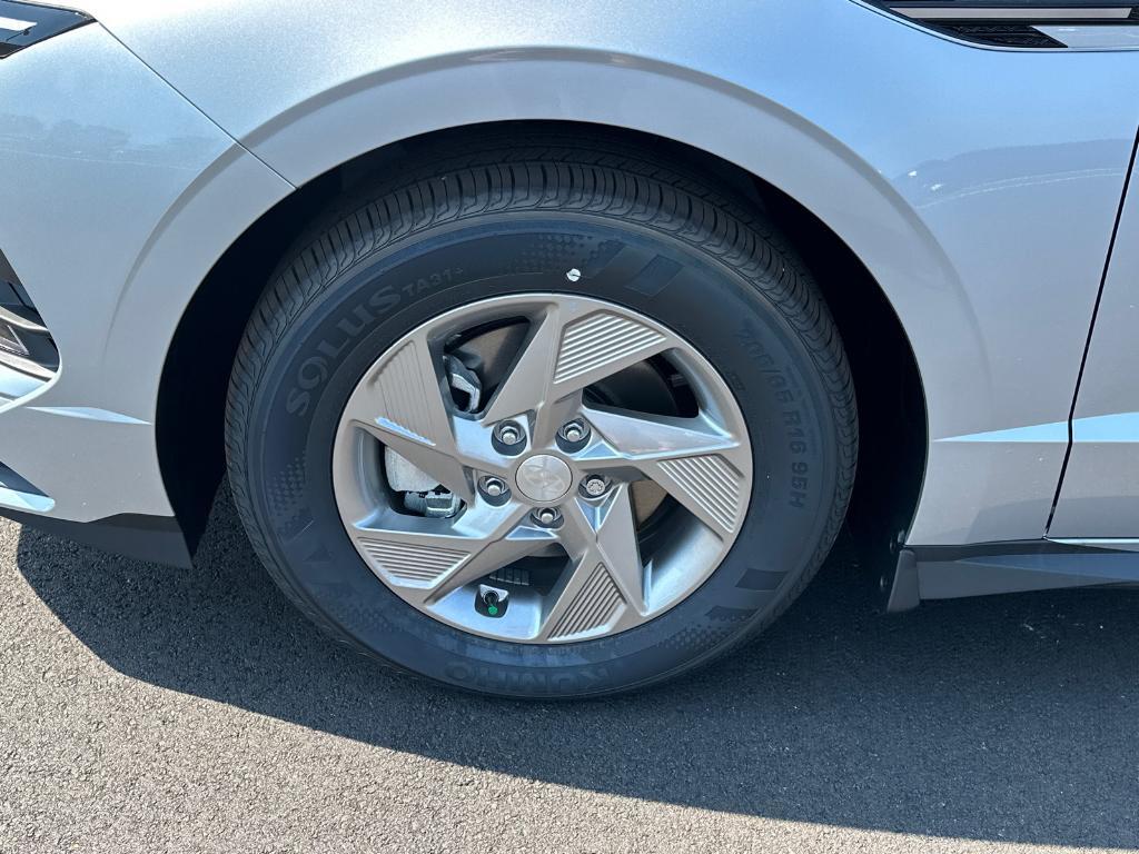 new 2025 Hyundai Sonata car, priced at $28,821