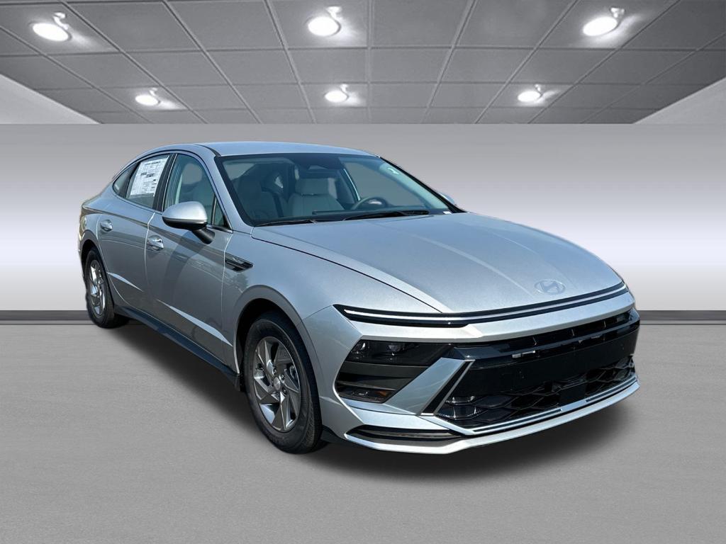 new 2025 Hyundai Sonata car, priced at $28,821