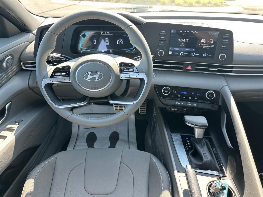 new 2025 Hyundai Elantra car, priced at $25,171