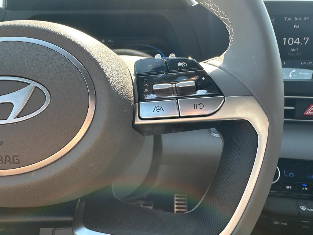 new 2025 Hyundai Elantra car, priced at $25,171