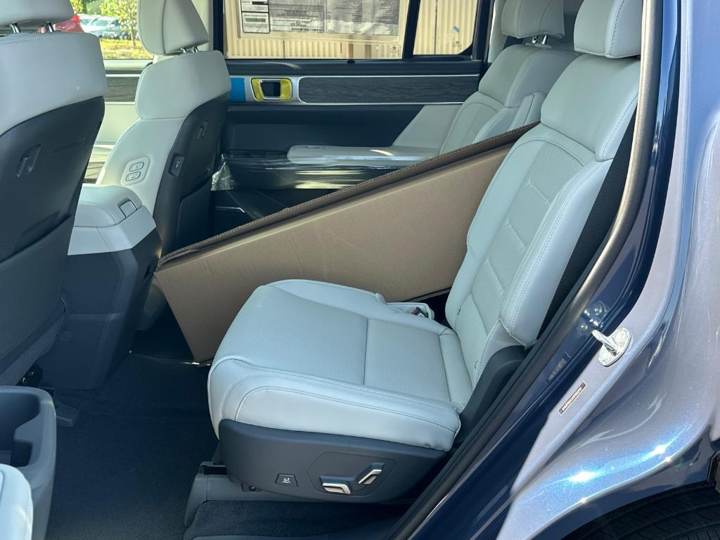 new 2025 Hyundai SANTA FE HEV car, priced at $51,086