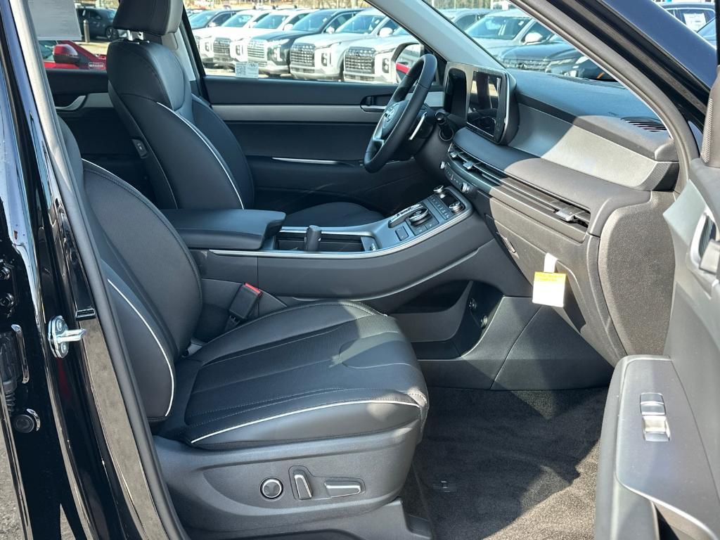 new 2025 Hyundai Palisade car, priced at $41,031