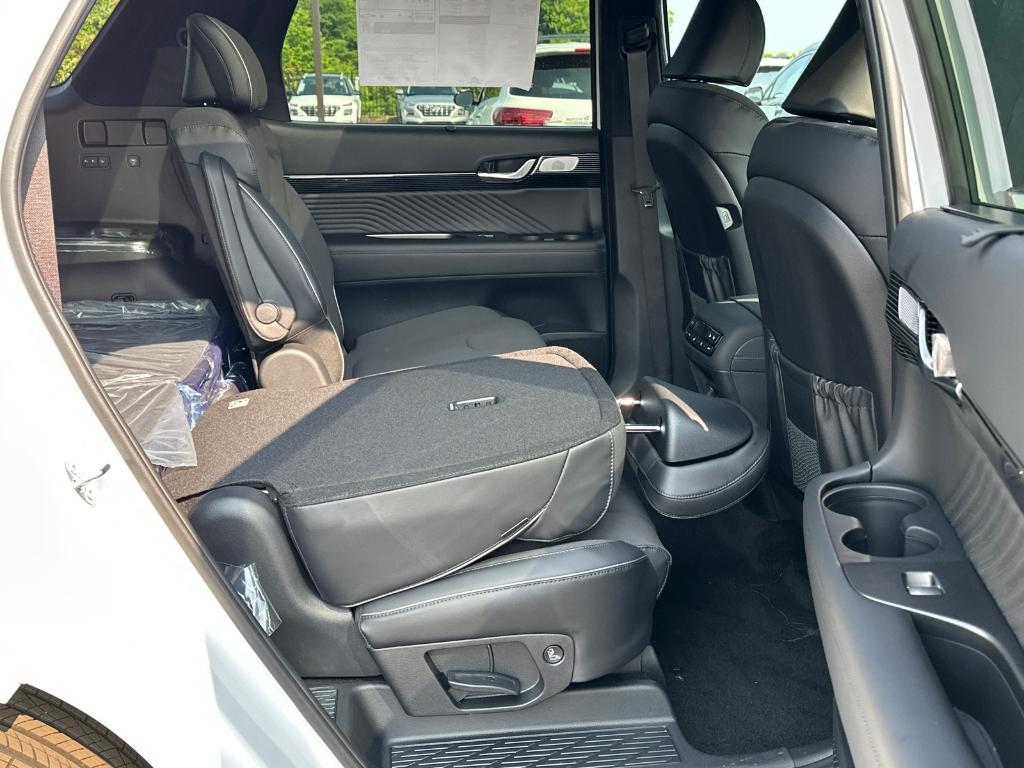 new 2025 Hyundai Palisade car, priced at $57,316