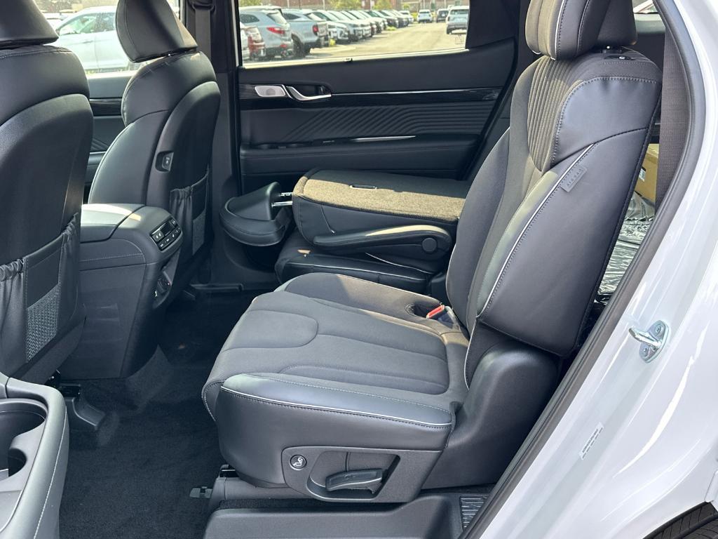 new 2025 Hyundai Palisade car, priced at $57,316