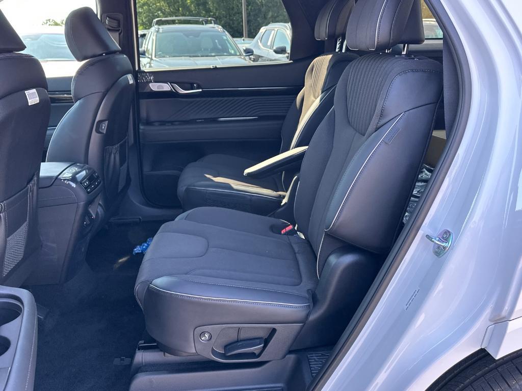 new 2025 Hyundai Palisade car, priced at $56,816