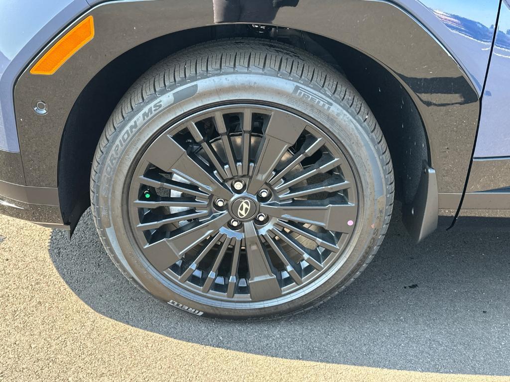 new 2025 Hyundai SANTA FE HEV car, priced at $51,061
