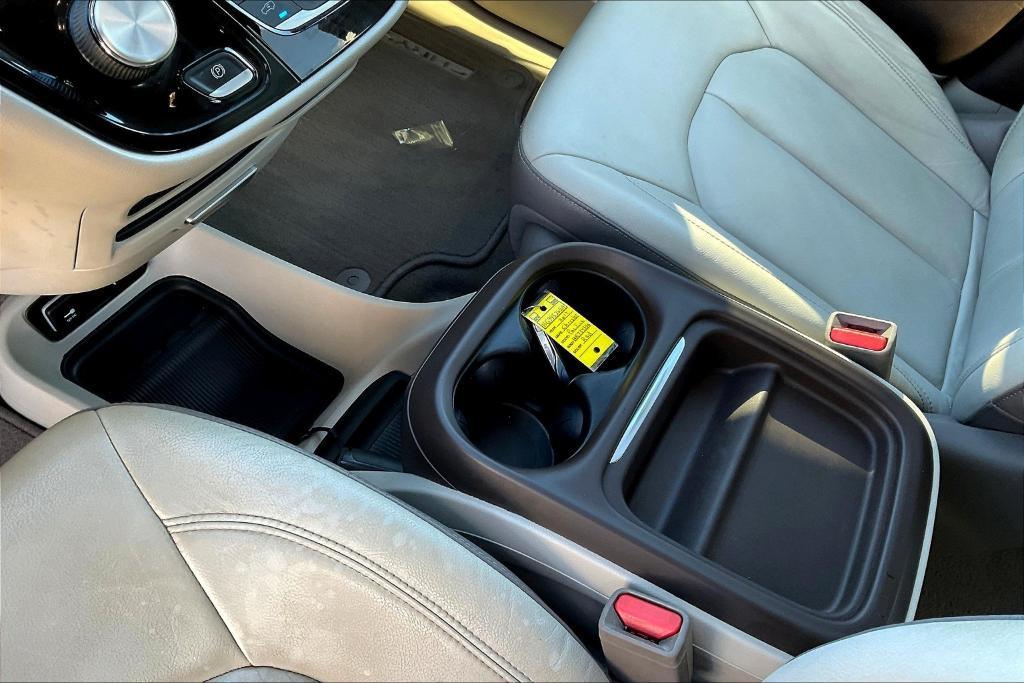 used 2017 Chrysler Pacifica car, priced at $11,152