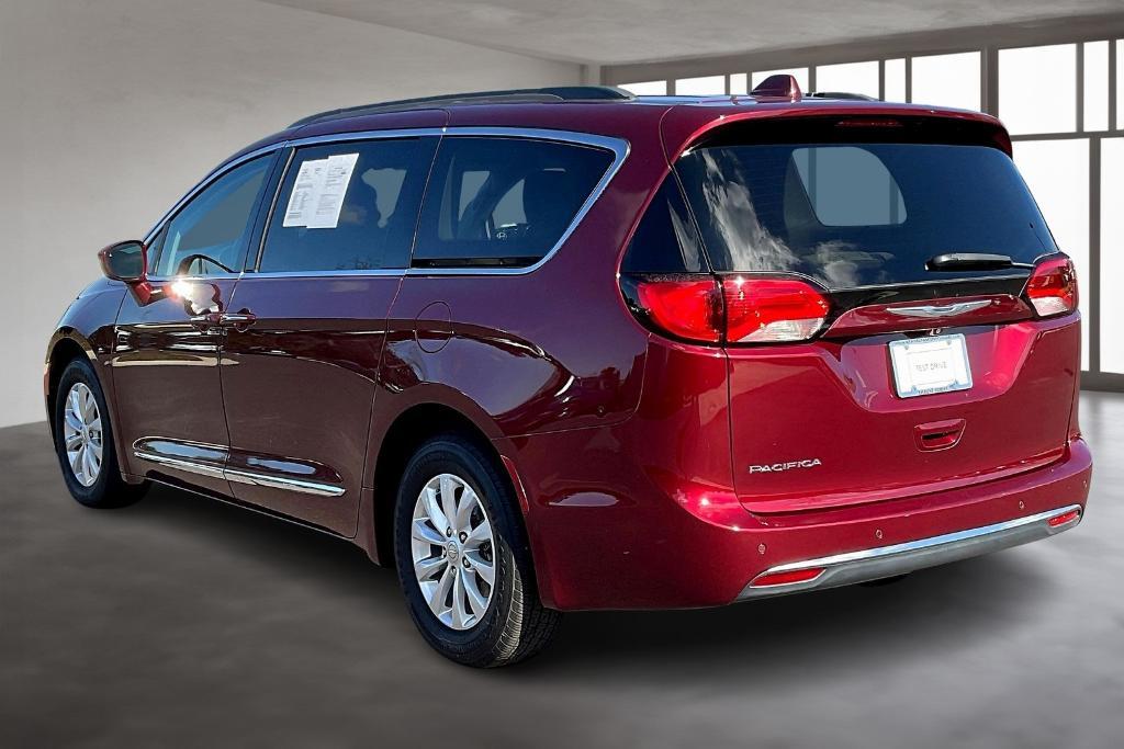 used 2017 Chrysler Pacifica car, priced at $11,152