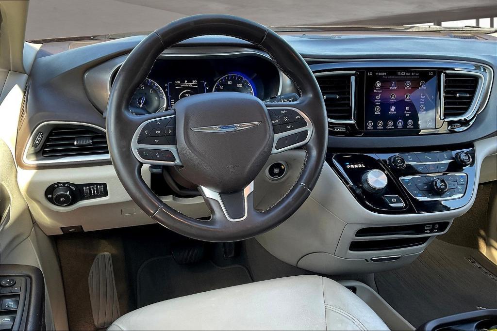 used 2017 Chrysler Pacifica car, priced at $11,152
